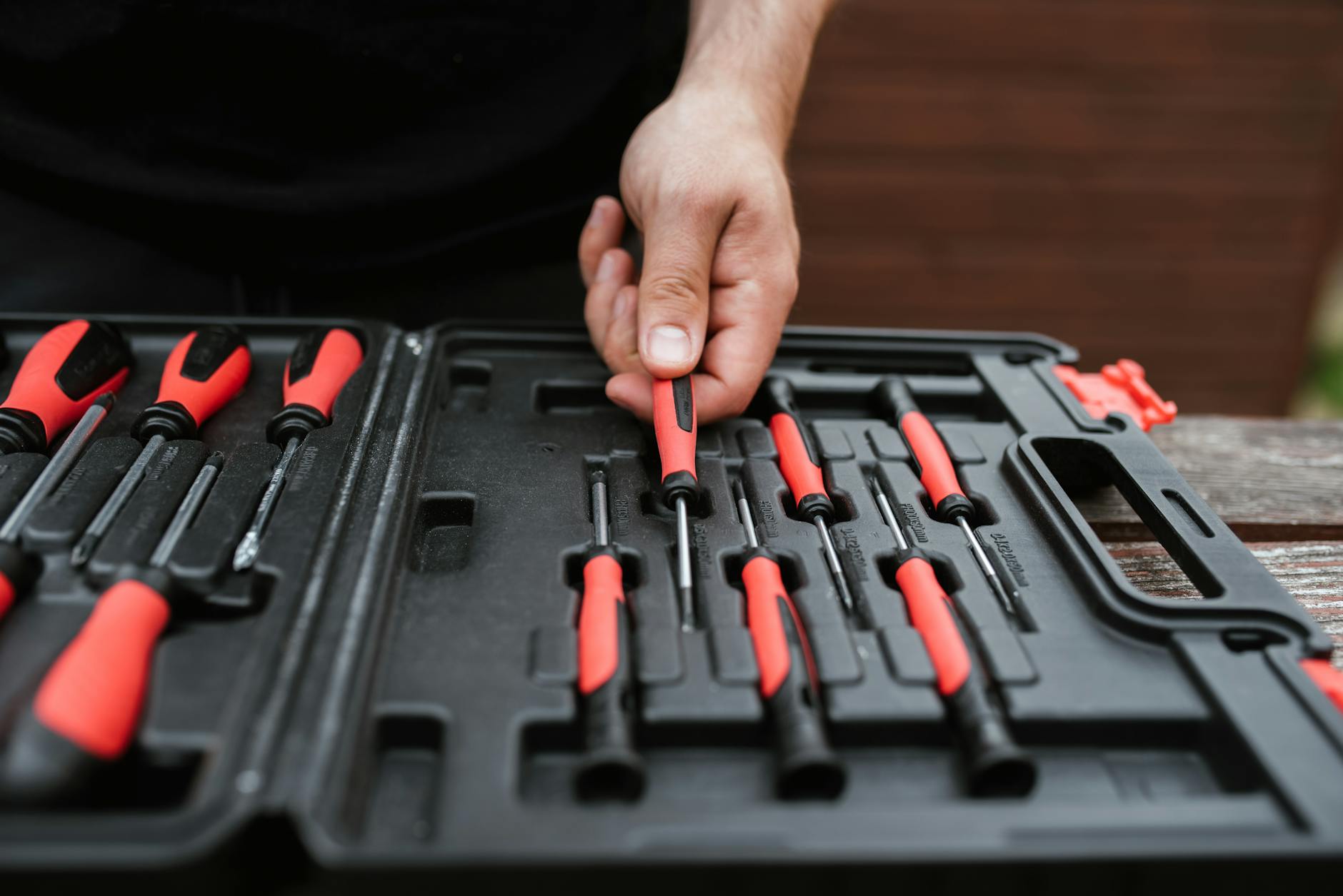 How to Choose an Equipment Vendor